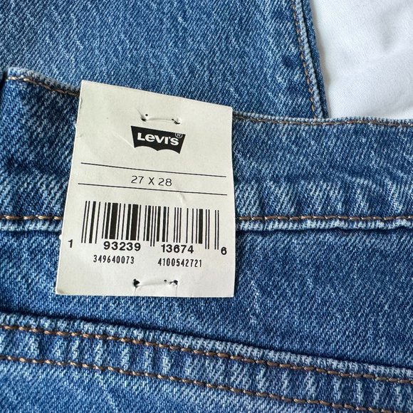 NWT Levi's wedgie straight 27 x 28 - Picture 3 of 5